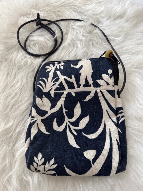 Sally Spicer Handbags - Sally Spicer Asian Theme Navy & Ecru Cloth Crossbody Bag/Pouch